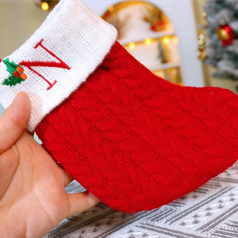 Weihnachten Socken Anhänger Gestrickt Mischgewebe Bestickte Buchstaben A-Z Mini Hängende Socken Baumdeko Rot Grün Weiß