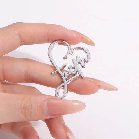 Spilla Croce Cuore Fede Lega Argento Pin Per Abito Giacca Minimalista Gioielli Religiosi Ispiratori Accessorio Unisex