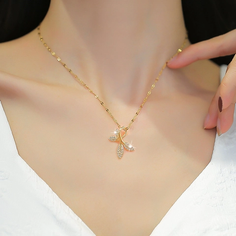 Elegant Leaf Pendant Necklace Titanium Steel Chain Copper Micro Pave Zircon Sophisticated Jewelry For Women Gold Tone