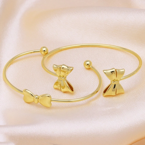 Bow Knot Armreif 18K Vergoldet Kupfer Offene Manschette Verstellbar Minimalistisch Modeschmuck Für Damen