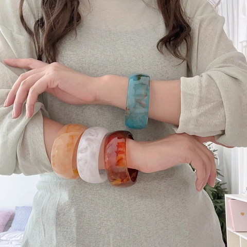 Wide Geometric Resin Bangle Bracelet Marble Pattern Tortoise Shell Thick Cuff Vintage Minimalist Fashion Jewelry For Women