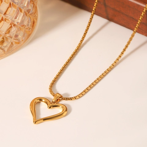 Halskette Mit Hohlherz Anhänger 18K Vergoldeter Edelstahl Boxkette Modeschmuck Für Damen