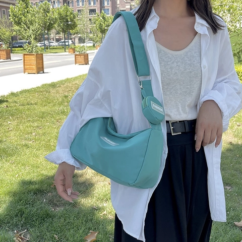 Borsa A Spalla In Nylon Da Donna Borsa A Tracolla Forma Hobo Mezzaluna Con Portamonete Rotondo Tracolla Larga