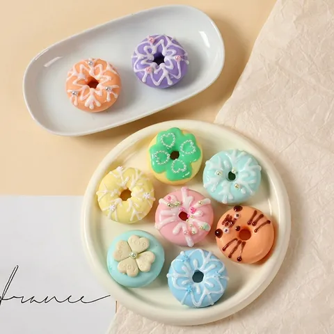 Modèle De Beignet De Simulation Résine PVC Couleur Macaron Crème Graffiti Miniature Jouet Alimentaire Artisanat DIY Accessoires Photo