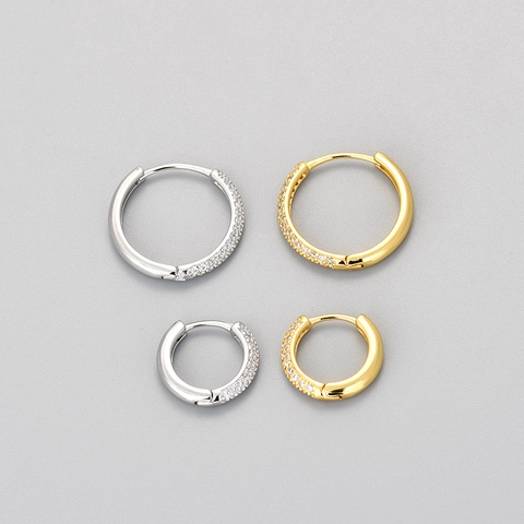 Exquisite Mikro-Pave Zirkonia Kupfer Creolen Minimalistischer Luxus Geometrischer Runder Schmuck Für Frauen Mädchen