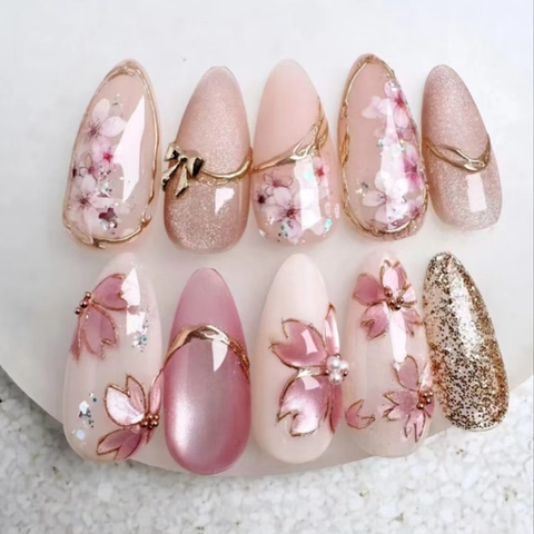 Cat Eye Pink Almond Press On Nails 3D Kirschblüten Blumendesign Künstliche Perlen Strass Dekoration Süß Elegant
