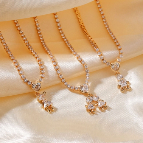 Collier Famille en Cuivre Plqué Or Avec Strass et Pendentif Cœur Figure Hip Hop Unisexe Chaîne de Pull Longue Bijoux