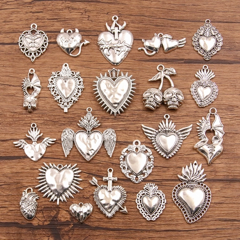 Vintage Silver Alloy Sacred Heart Skull Pendants For DIY Jewelry Making Gothic Halloween Charms Accessories
