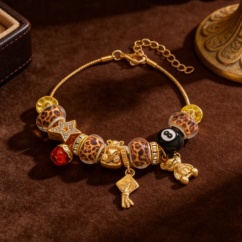 Vintage Leopard Print Charm Bracelet For Women Alloy Gold Plated Bear Star Heart Graduation Cap Pendant Fashion Jewelry