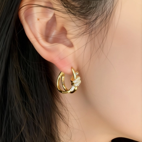 Pendientes De Aro Con Nudo Chapado En Oro Real Cobre Con Pavé De Circón Diseño De Torsión Minimalista Para Mujeres