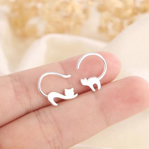 Orecchini A Gancio Gatto Asimmetrici Rame Colore Argento Simpatico Animale Gioielli Minimalisti Creativi Donna