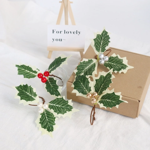 Christmas Napkin Rings Artificial Holly Berries Green Leaves Holiday Table Decoration Festive Dinner Party Decor Handmade