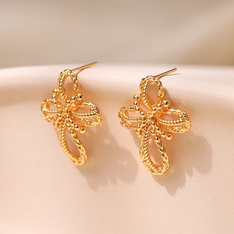 Elegante Gedrehte Geflochtene Schleife Ohrstecker Kupfer Mit 925 Sterling Silber Ohrstecker Hohl Chic Schmuck Für Damen