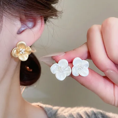 Elegant Flower Stud Earrings Copper Zircon Inlay Matte Finish With 925 Sterling Silver Earring Post Minimalist Women