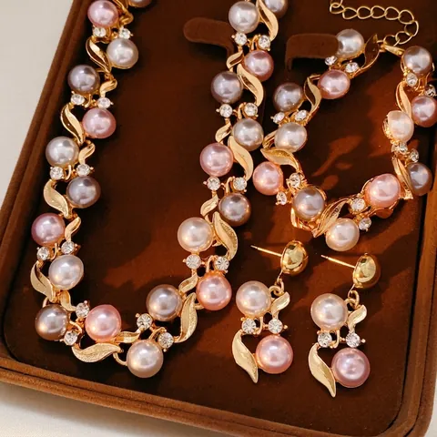 Vintage Leaf Multi-Color Faux Artificial Pearl Jewelry For Women With Alloy Rhinestone Necklace Bracelet And Silver Earring Post