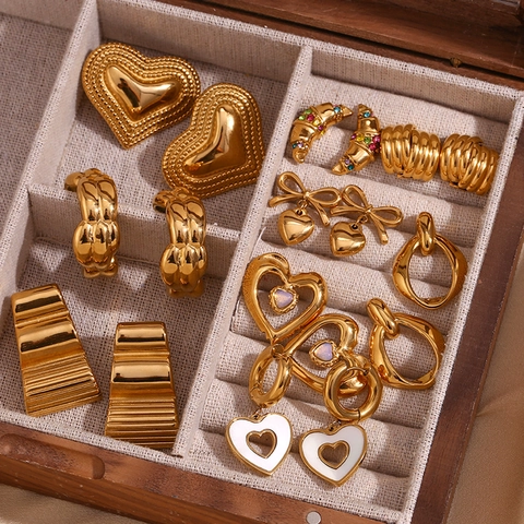 Vintage Stainless Steel Gold Plated Geometric Heart Bowknot Stud Earrings For Women Hollow Rhinestone Earrings Jewelry