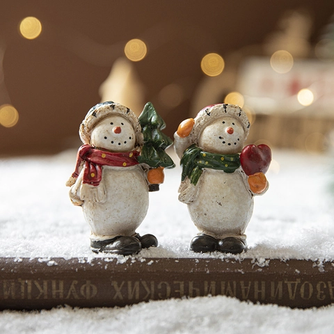 Figurines De Bonhomme De Neige Noël Résine Décoration Bureau Miniatures Peintes Ornement Table Maison Hiver