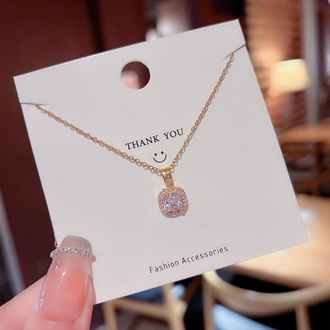 Elegante Vierkante Zirkonia Hanger Ketting Titanium Staal Verguld Minimalistische Luxe Sleutelbeen Ketting Voor Dames
