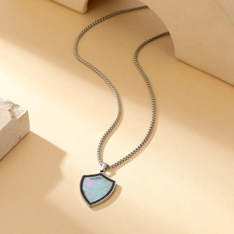Collar con Colgante de Acero Inoxidable Vintage para Hombres Mujeres Estrella Escudo Cuadrado Geométrico Dije con Zirconia