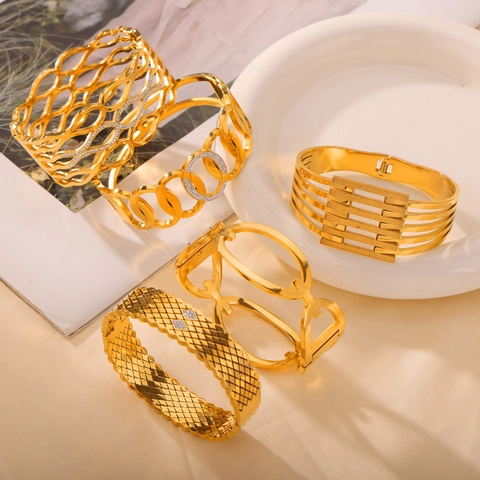 Geometric Hollow Titanium Steel Bangle Bracelet Gold Plated Inlaid Zircon Fashion Jewelry Accessories For Women Elegant