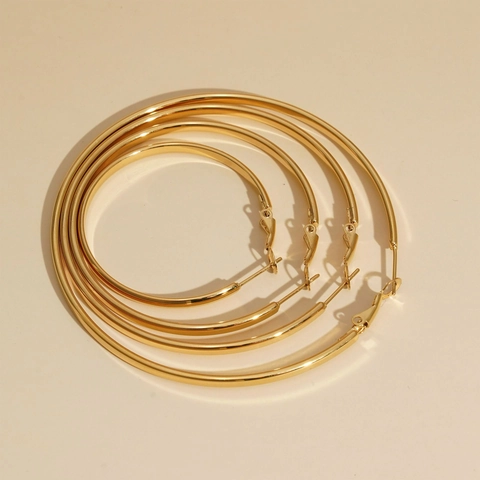 Creolen Aus Edelstahl Hochglanzpoliert Minimalistisch Wasserdicht Geometrisch Kreis Modeschmuck Für Damen