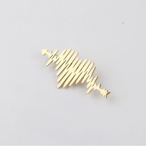 Broche Minimaliste en Acier Inoxydable Battement de Coeur ECG Vague Or Argent Géométrique Flèche Coeur Broches pour Costumes Pulls Bijoux