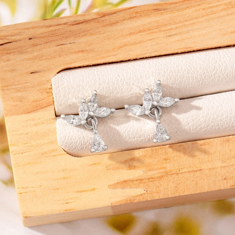 Zircon Flower Ear Cartilage Stud With Water Drop Pendant Titanium Steel Screw Back Piercing Jewelry Fashion For Women