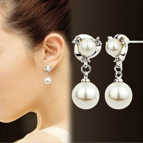 Orecchini Pendenti Eleganti Da Donna Con Perla Artificial Sintetica Bianca Strass Lega Fiore E Perno In Argento