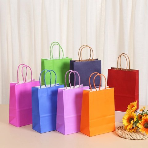 Kraft Paper Gift Bags With Handles Solid Color Eco Friendly Portable Packaging For Birthday Wedding Party Favors