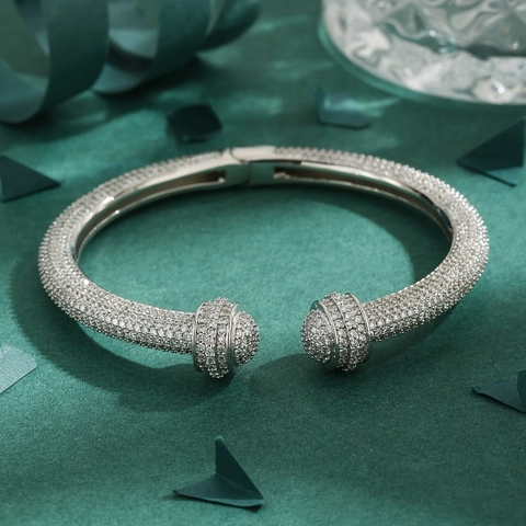 Set di Bracciale e Anello Aperto in Rame con Strass Geometrici Lusso Elegante Gioielli Color Argento per Donna Festa Quotidiano