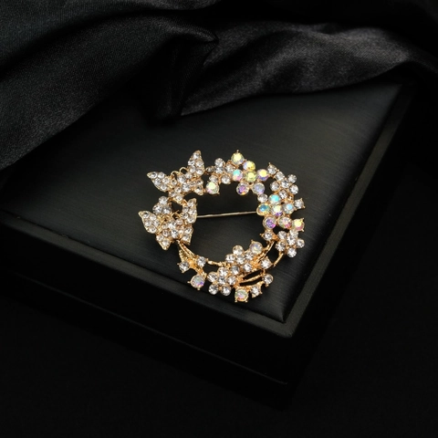 Lussuosa Spilla a Corona di Fiori e Farfalle Oro per Donna in Lega con Strass Elegante Gioiello per Matrimonio e Festa