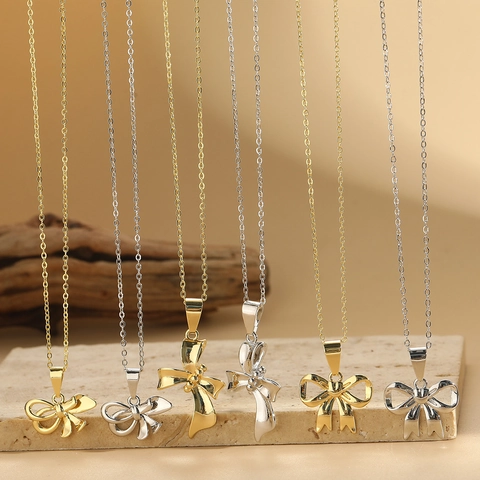 Minimalist Copper Electroplated Bow Pendant Necklace For Women Fashion Butterfly Knot Clavicle Chain Jewelry Gold Silver