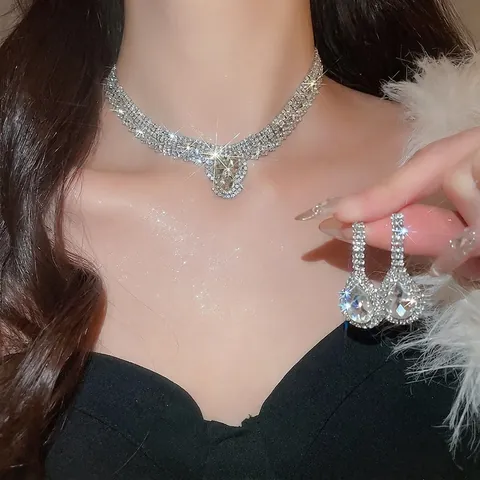 Lussuosa Collana E Orecchini Con Strass A Goccia D'acqua Rame Con Silver Earring Post Per Donna Banchetto Matrimonio