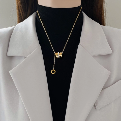 Collar Con Colgante Cilíndrico De Diamantes De Imitación Acero De Titanio Minimalista Cadena De Clavícula En Forma De Y