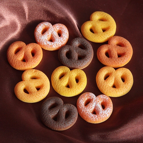 Harz Simulation Brezel Churro Charms Essen Spiel Flache Rückseite Dekorative Accessoires Für DIY Handwerk Handyhülle