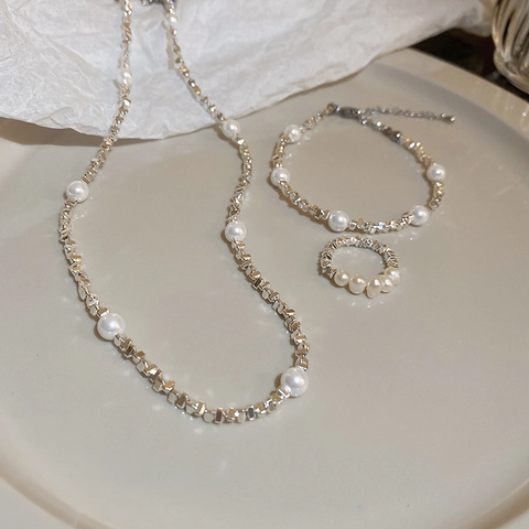 Minimalistische Legierung Unregelmäßige Silberperlen Künstliche Perlenkette Geometrisch Eleganter Schmuck Für Damen Täglicher Modeschmuck