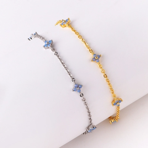 Bracelet Élégant Avec Pendentifs Fleurs Bleues Cuivre Plaqué Or Chaîne Réglable Bijoux Style Doux Pour Femmes