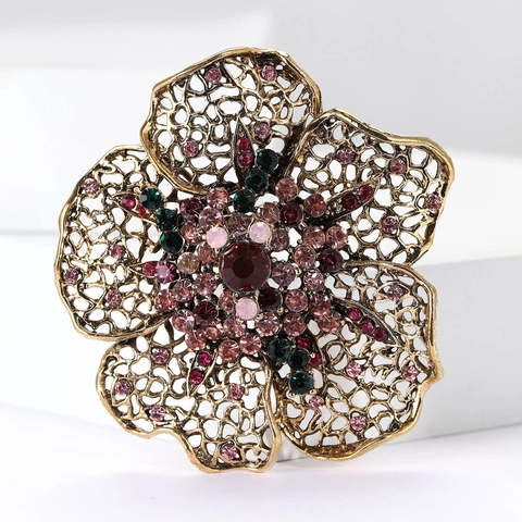 Vintage Legierung Strass Blume Brosche Nadel Ausgehöhlt Floral Korsage Für Damen Anzug Schal Zubehör Retro Schmuck