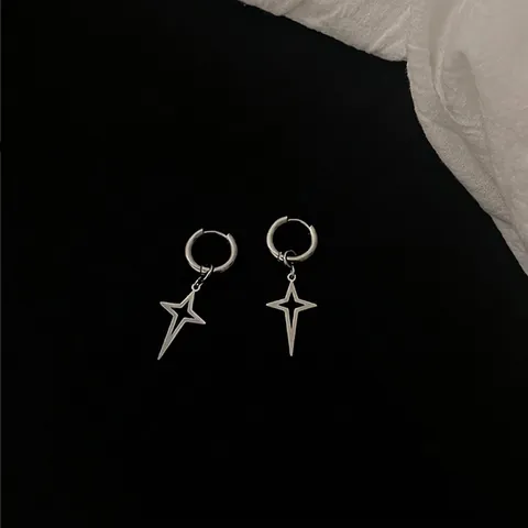 Orecchini a Cerchio con Stella in Acciaio al Titanio Unisex Minimalista Argento Stella a Quattro Punte Punk Gothic Gioielli Moda per Uomo Donna