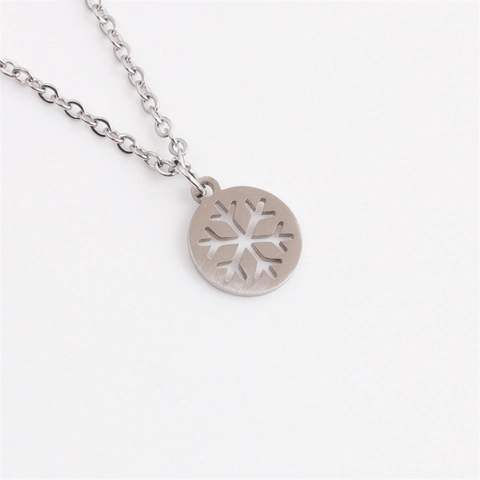 Schneeflocke Anhänger Halskette Edelstahl Hochglanzpoliert Laserschnitt Schmuck Weihnachten Winter Geschenk