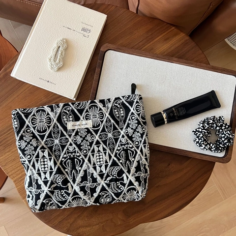 Retro Embroidered Canvas Makeup Bag Geometric Pattern Cotton Linen Cosmetic Organizer Zipper Clutch For Women