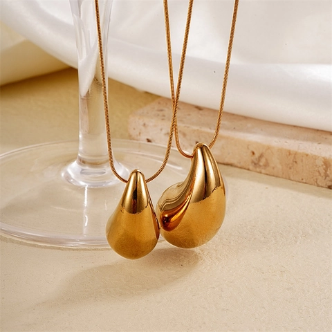 Collana Con Ciondolo A Goccia Minimalista Acciaio Inossidabile Placcato Oro 18K Lucidato A Specchio Gioielli Eleganti Da Donna