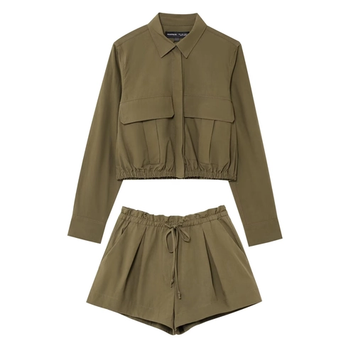 Dames Cargo Cropped Shirt Met Lange Mouwen En Shorts Met Trekkoord Legergroen Katoen Polyester Streetwear