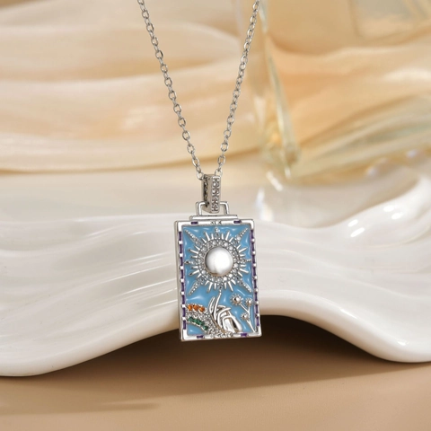 Vintage Copper Enamel Tarot Card Pendant Necklace For Women Retro Seahorse Palm Tree Sun Star Rhinestone Clavicle Chain Jewelry