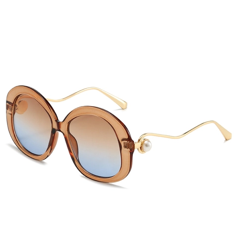 Round Sunglasses Women Oversized Frame Metal Wavy Temples Artificial Pearl Decor UV400 Gradient Lenses Vintage Elegant