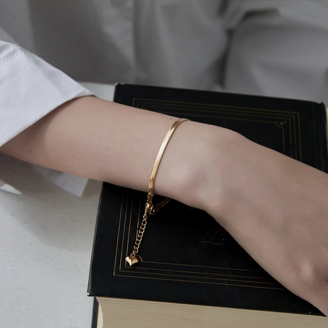 Collana Bracciale Minimalista in Acciaio Inossidabile Oro con Catena a Serpente Piatta per Donna Elegante Girocollo Gioielli