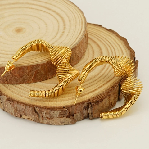 Orecchini A Cerchio Con Trama A Spirale In Acciaio Inossidabile Placcato Oro 18K Forma A C Gioielli Geometrici Per Donne