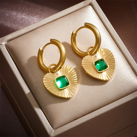 Orecchini A Cerchio Con Pendente A Cuore Acciaio Inossidabile Placcato Oro Pietra Preziosa Verde Texture A Costine Donne