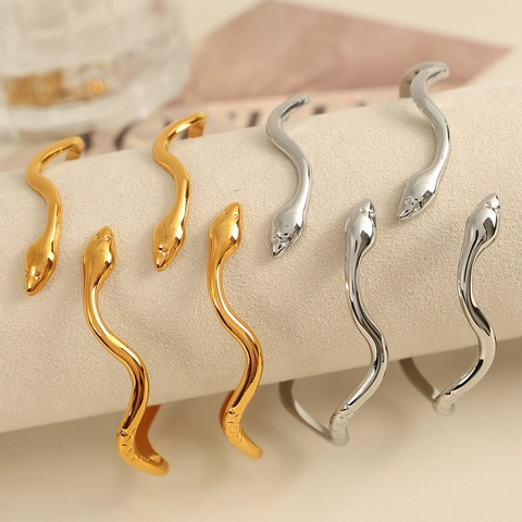 Lussuoso Bracciale a Serpente in Acciaio Inossidabile per Donna Minimalista Aperto Regolabile Design a Serpente Curvo Placcato Oro Argento Gioielli di Moda Regalo