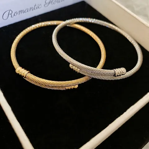 Minimalistisches Twisted Cable Armreif Armband Metall Industriell Retro Chic Verstellbarer Offener Schmuck Für Damen